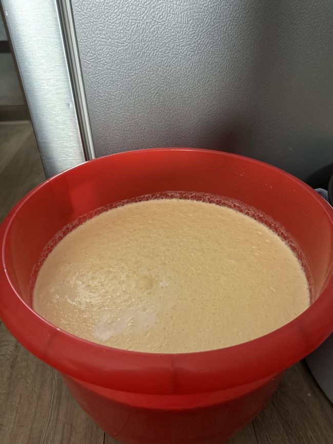 Молоко домашнее